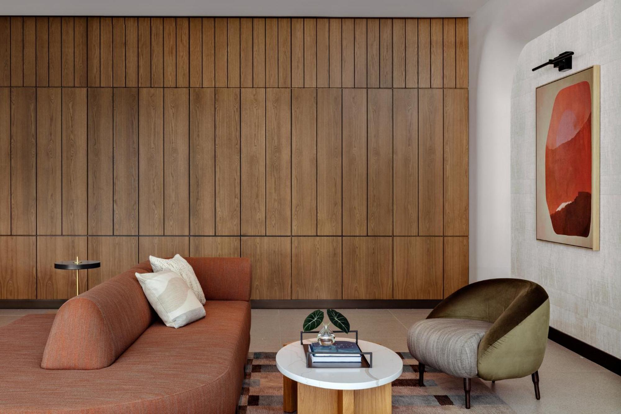 Kimpton Theta New York - Times Square By Ihg Hotel Luaran gambar The interior of the hotel