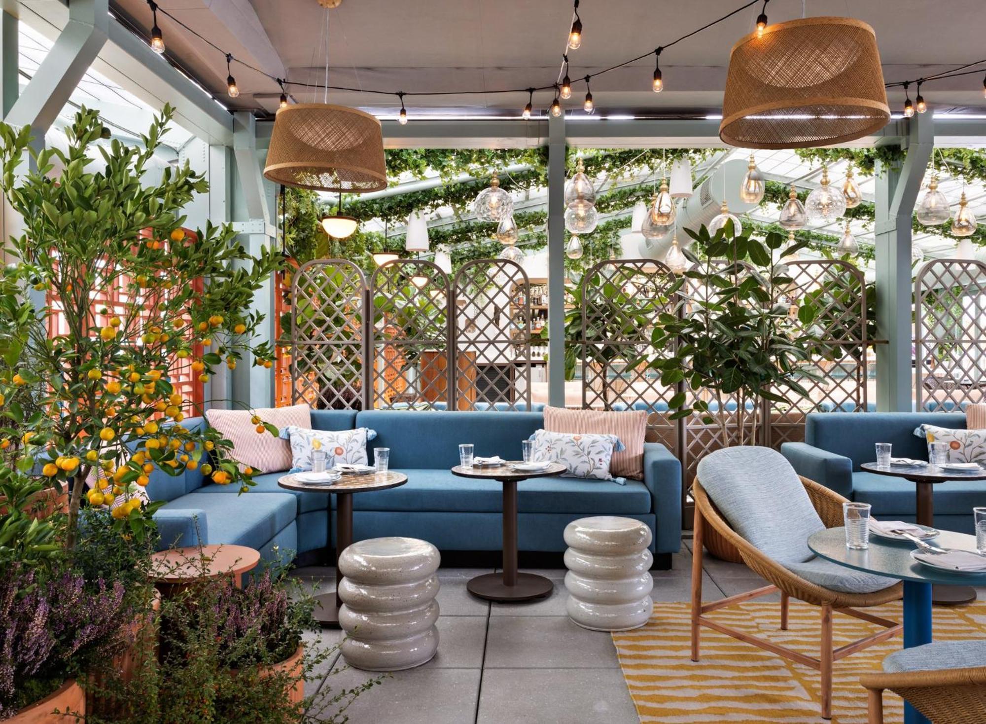 Kimpton Theta New York - Times Square By Ihg Hotel Luaran gambar The Terrace at The Standard London