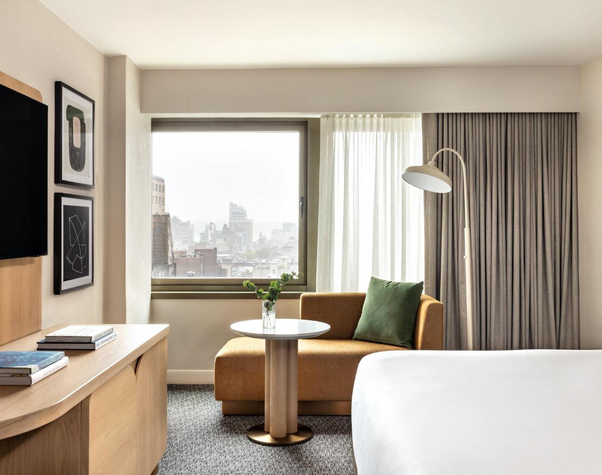 Kimpton Theta New York - Times Square By Ihg Hotel Luaran gambar A guest room at the Hotel Commonwealth